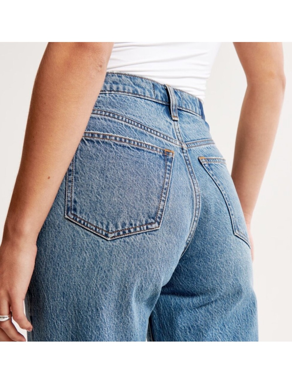Abercrombie & Fitch High Rise The Loose Jeans 30 / 10 R
